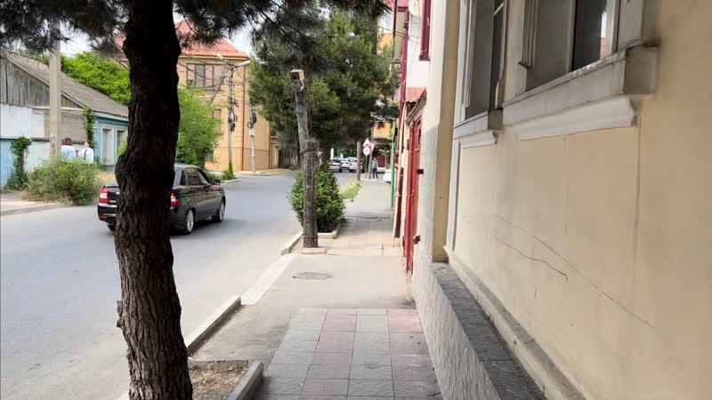 Walking Makhachkala. Batyrmurzaev Street ( June 14,