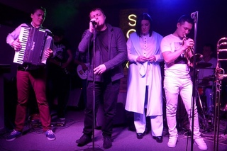 Кино и Немцы - Обiйми (ОЕ cover) @ SOHO Bar-Concert