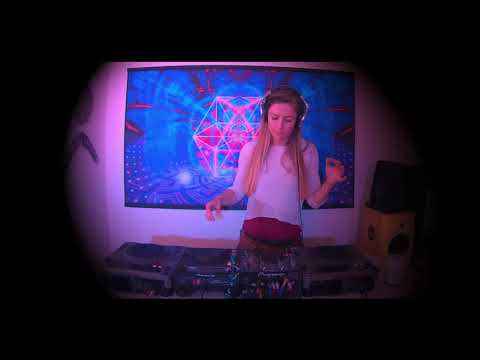 EPISODE 53: DJ SEMANTICS ( Green Tree Records,