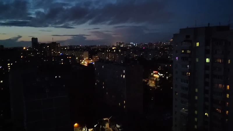 Лифт КМЗ 80 х в 14 ти этажке, снимал с Ebany