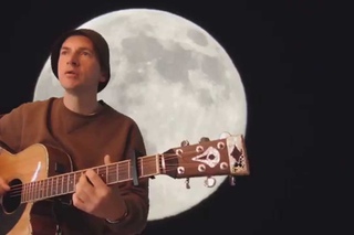 B.G. & Aquarium “Yellow Moon“ by D. + звуковые ляпы и отрывки с видео. 9min