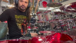 TVMaldita Presents: Aquiles Priester playing Visions (Stratovarius)