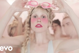 Petite Meller - Milk Bath
