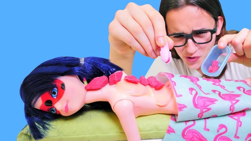 Uğur böceği ve Kara Kedi ile oyun videoları. Marinette Chloe ile kavga