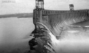 Днепрогэс был полностью восстановлен в годы. ДНЕПРОГЭС 1932. Плотина ДНЕПРОГЭС СССР. ДНЕПРОГЭС 1927-1932г. 1932 - Плотина ДНЕПРОГЭС.