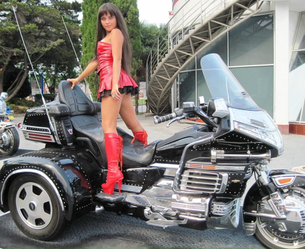 Олюня Лащенко | Алчевск