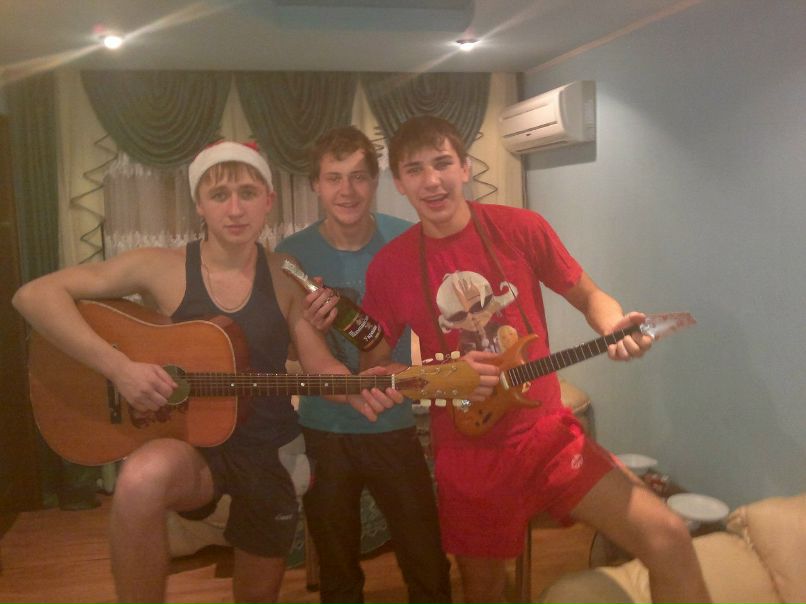 Руслан Хомович ⎲⎠⎞⎷⎛⎝⎛⎝⎳————— | Донецк