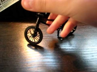 Обучение  трюкам  на  фингер  BMX №1 [Jedd Ice]