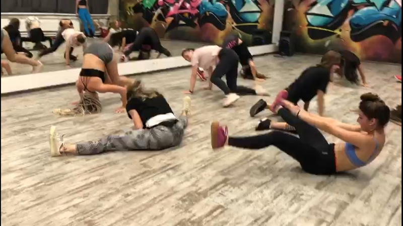 Select 4, DHQ STYLE workshop by Alena