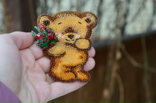 брошь медведь. брошь мишка. брошь мишка. брошка мишка тедди. брошь из бисера медвежонок.