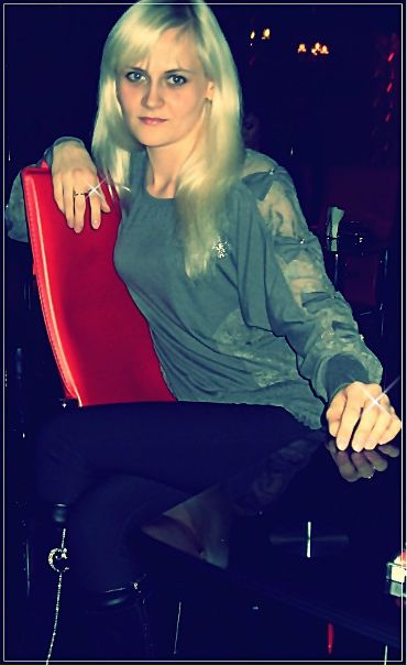 №16, Яна Сикан №16, Яна Сикан