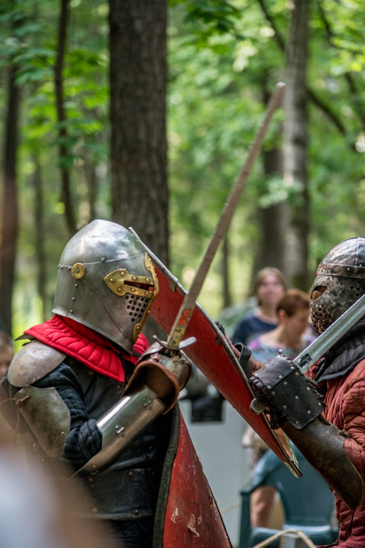 Евгений Родионов |