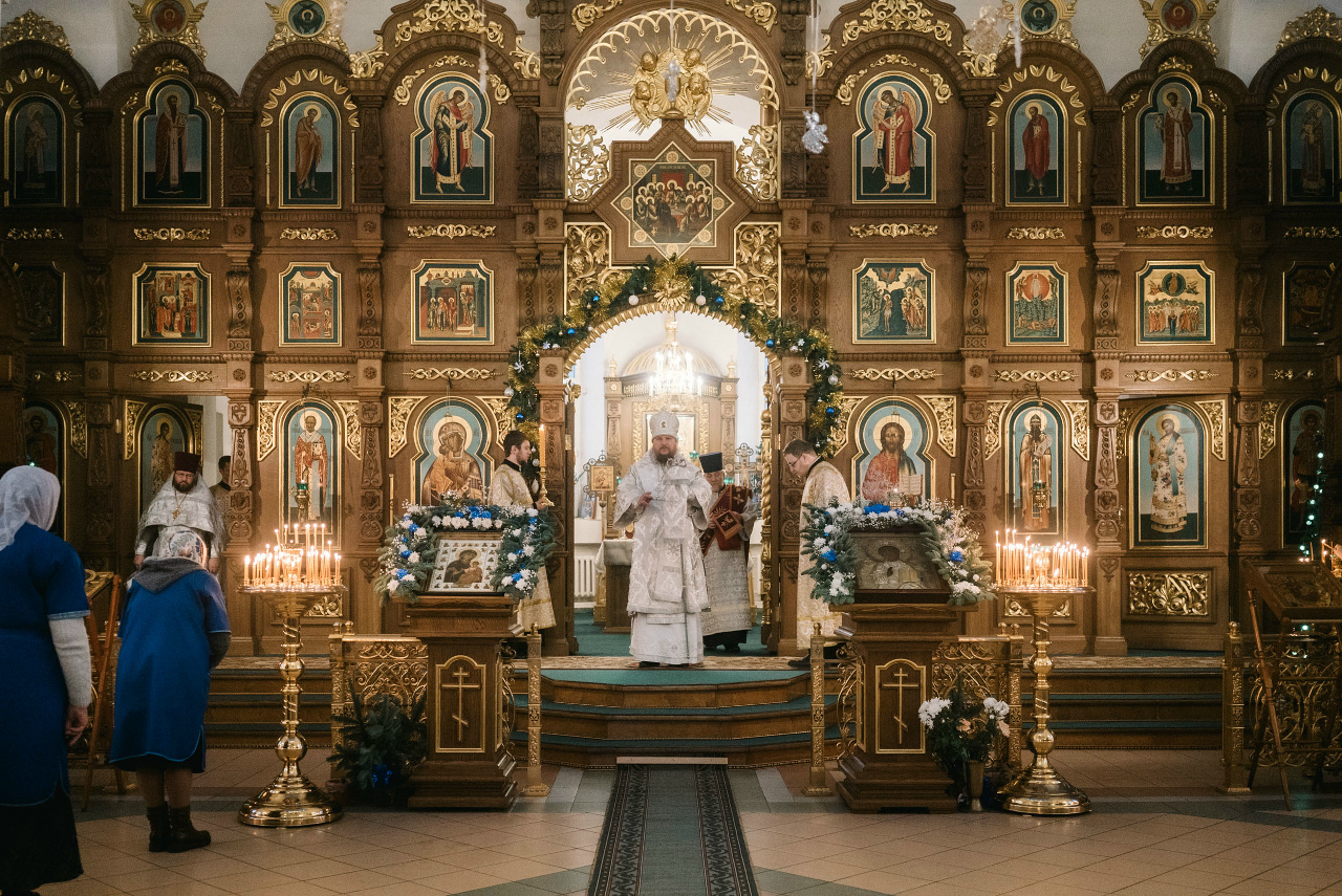 Свято тихоновский расписание ярославль. Волгореченск Свято-Тихоновский храм. Свято-Тихоновском храме города Костромы. Свято Тихоновский храм г. Костромы. Тихоновская Церковь Волгореченск.