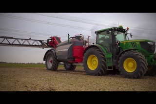 [John Deere 6212 R und Horsch Leeb 8GS] Mit voller Schlagkraft bei der Flüssigdünger Ausbringung
