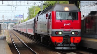 Электровоз ЭП2К-246 с поездом №125Ч Череповец Москва платформа Ростокино (Северянин)